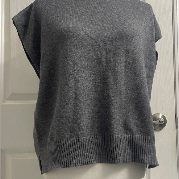 Max Studio Charcoal Grey Mockneck Sweater Vest Cap Sleeves OS Relaxed Fit Sz S - Picture 4 of 12